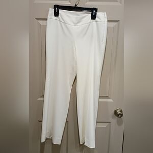 Women's White House Black Market Slacks Size 6s Gently Used.